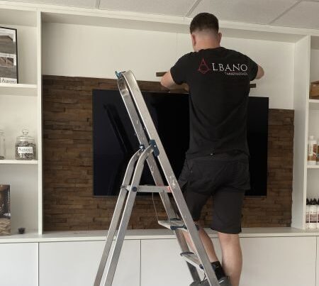 Wandpanelen plaatsen achter TV